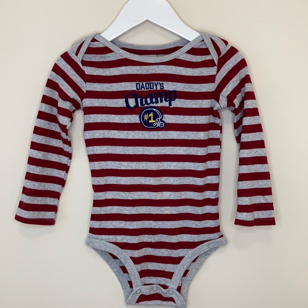 Carter’s Infant Boys Long Sleeve Onesie Size 24 months